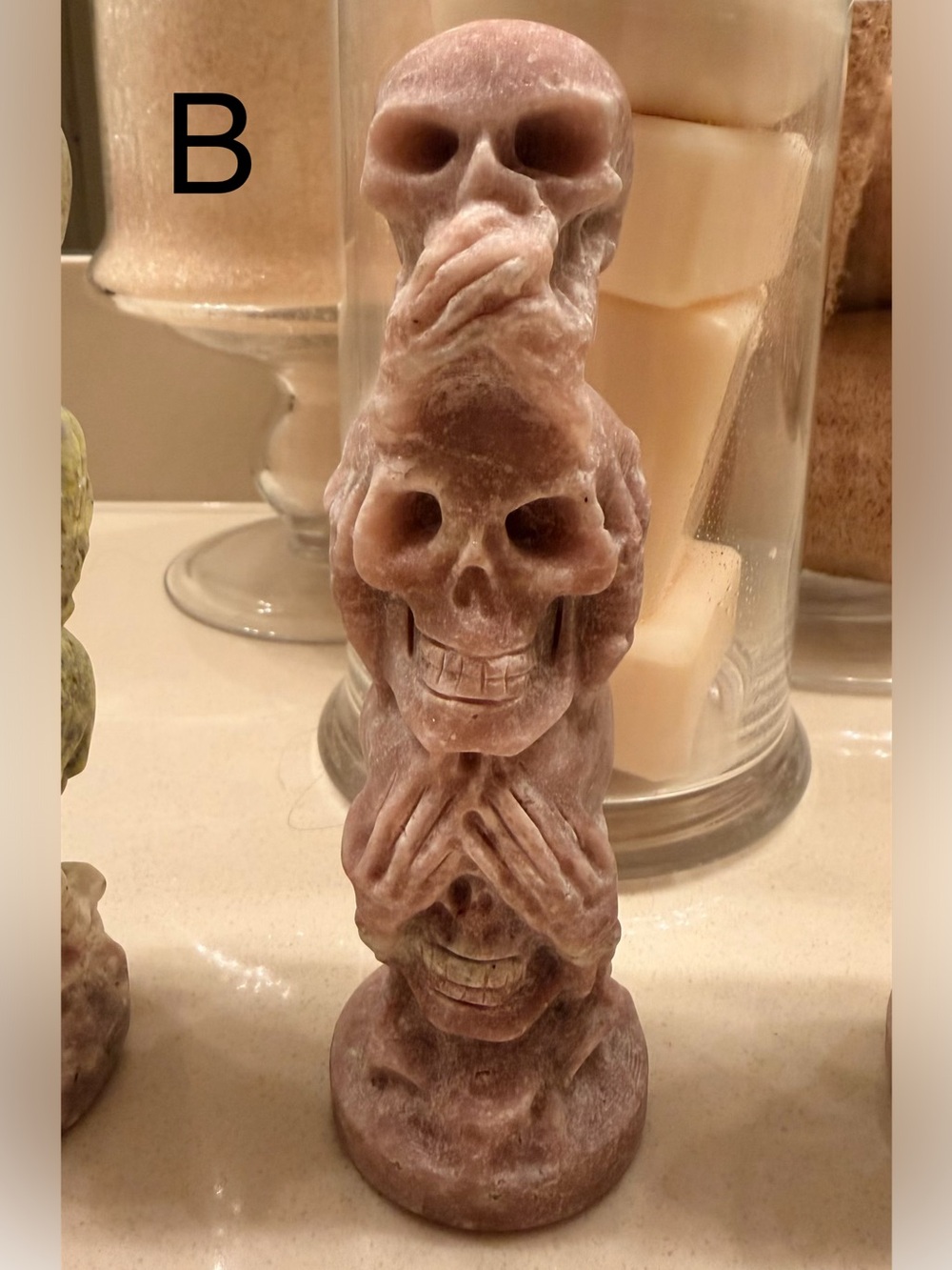 6 Inches - Pink Aventurine with Serpentine Skull Totem - Picture 3 of 5